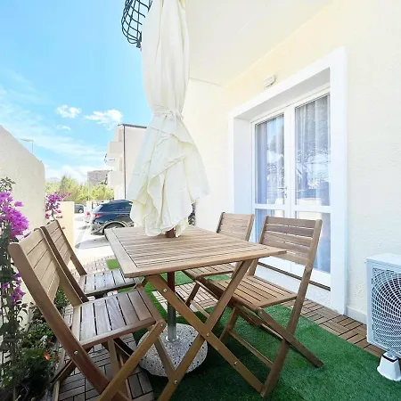 Pgs Immobiliare - Residenza Liuba Moderno Bilocale Con Terrazza E Parcheggio La Maddalena